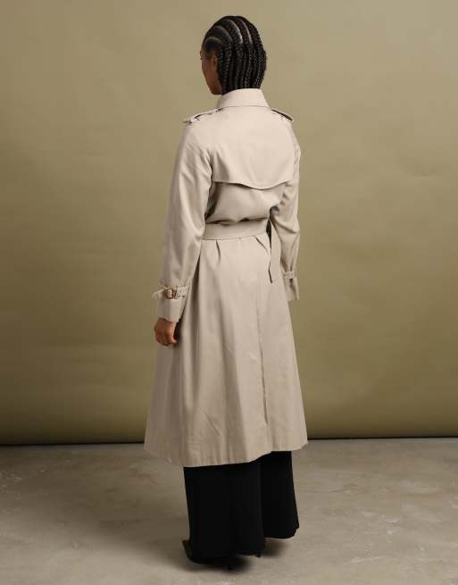 Vintage size M Burberrys double breasted trench coat in beige, 7 of 7