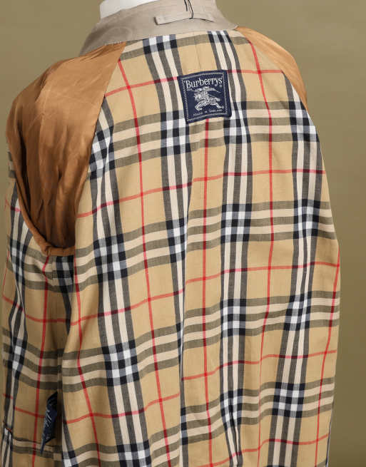 Vintage size M Burberrys single breasted trench coat in beige, 7 of 7