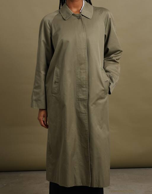 Vintage size M Burberrys trench coat in green, 4 of 7