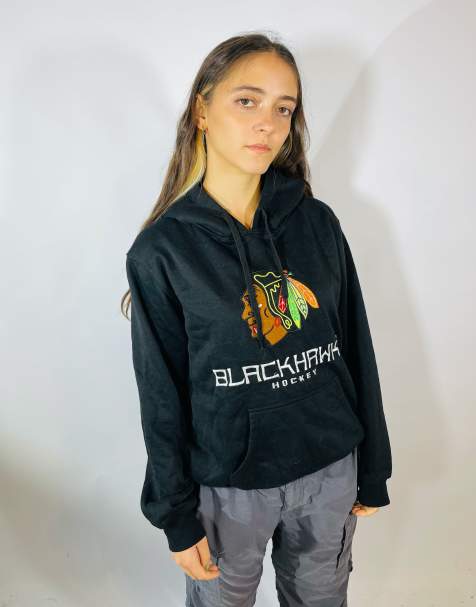 Vintage size m embroidered hockey hoodie in black in black - view 1