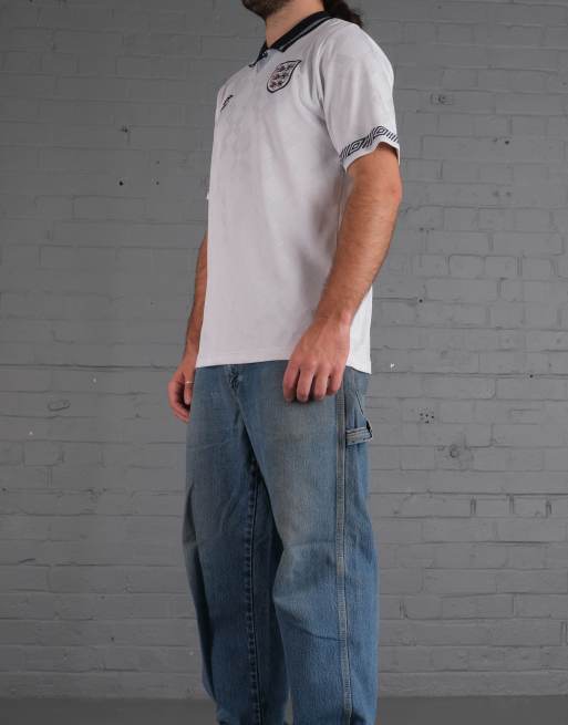 Vintage Size M England 92 Umbro Home Shirt, 3 of 4