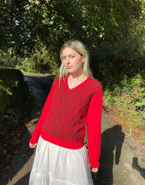 Vintage Size M Knitted Patterned Jumper in Red - view 1