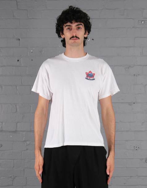 Vintage Size M Niagra Falls Planet Hollywood Graphic T-Shirt in White - view 1