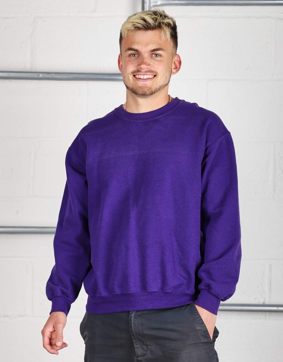 Vintage Size M plain crewneck lounge sweatshirt in purple