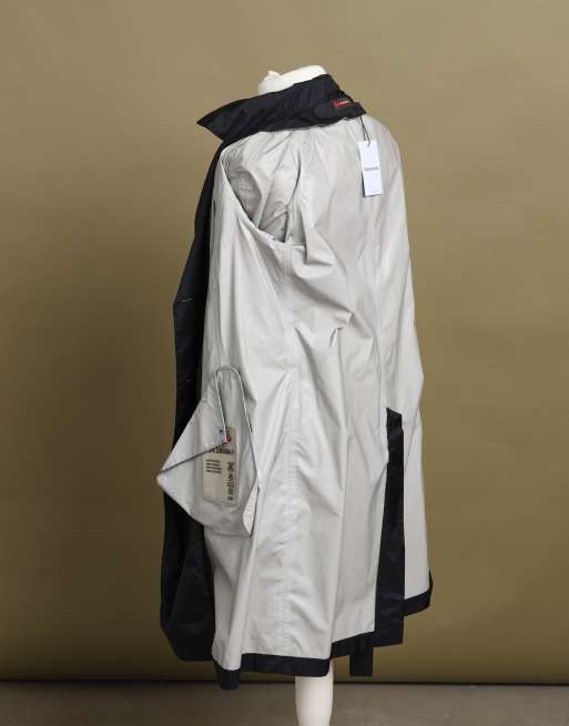 Vintage size M Prada trench coat in black, 6 of 7
