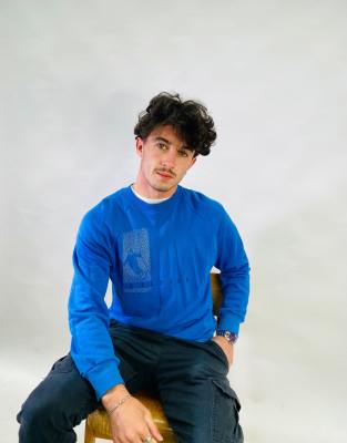 Vintage Size M Saalbach Ski 1990 Sweatshirt in Blue