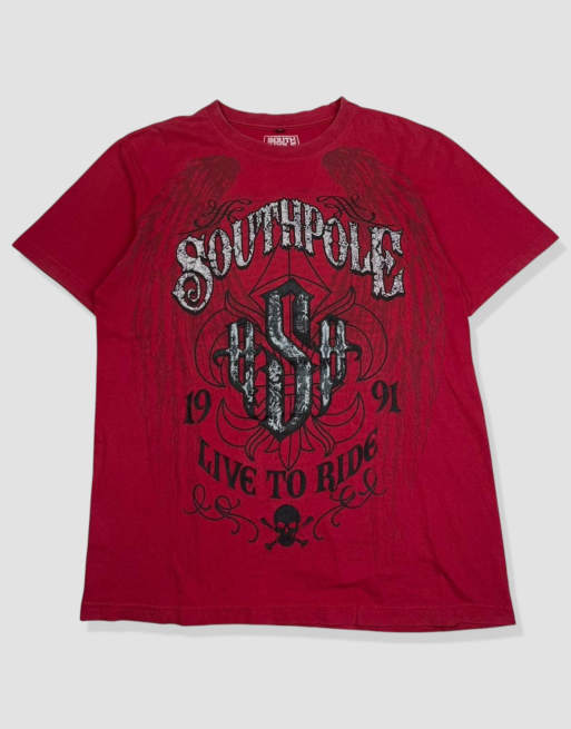 Vintage size M Southpole graphic t-shirt in red
