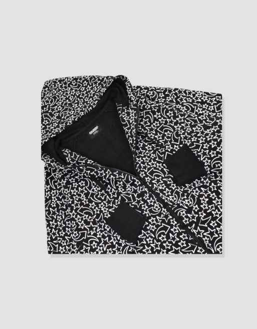 Vintage size S 00s Stussy stars & arrows hoodie in black, 4 of 4