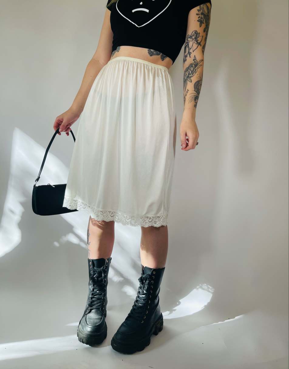 Vintage Size S 90s satin lace detail slip skirt in white
