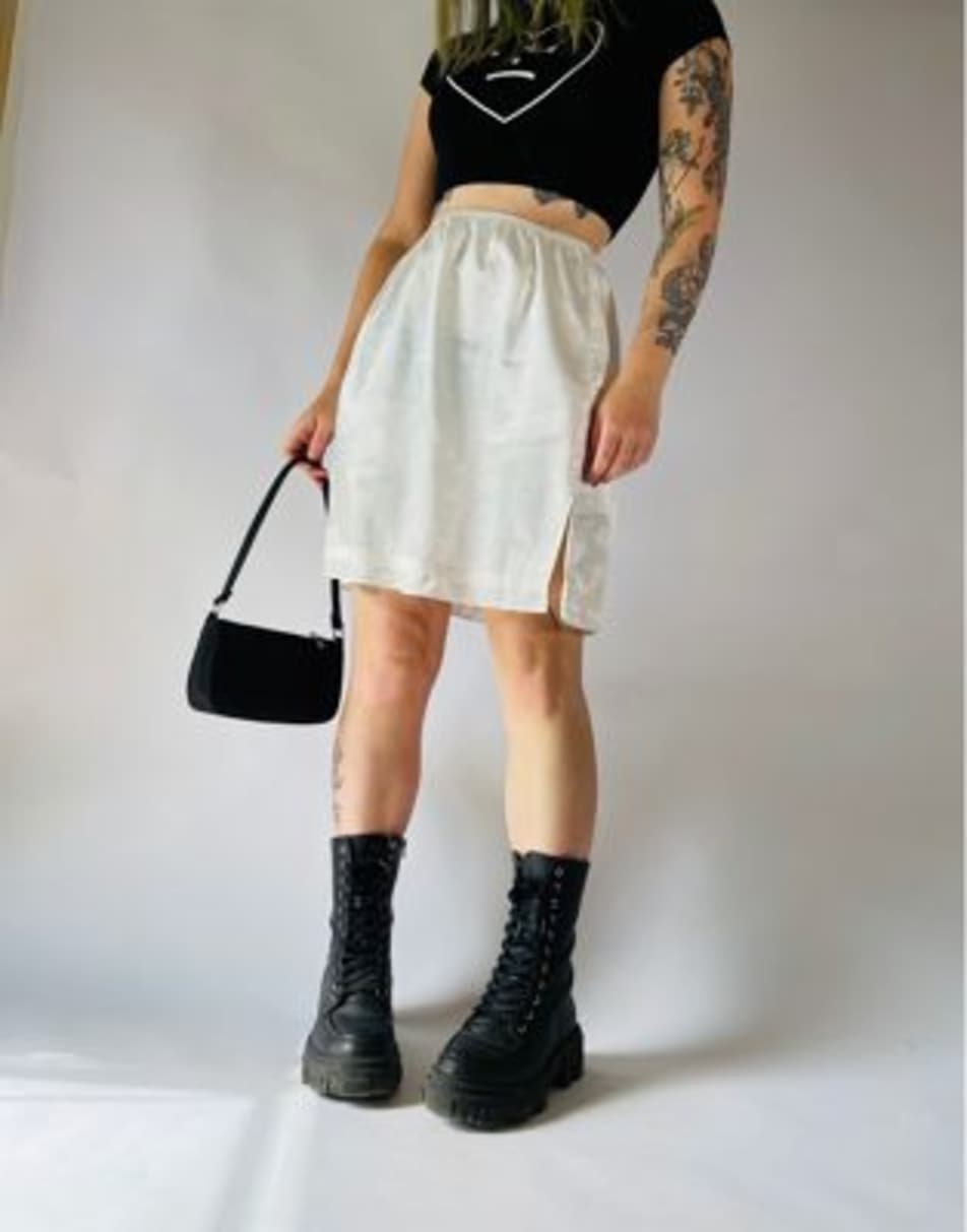 Vintage Size S 90s satin lace mini slip skirt in white
