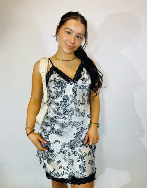  Vintage size s floral satin slip dress in multi