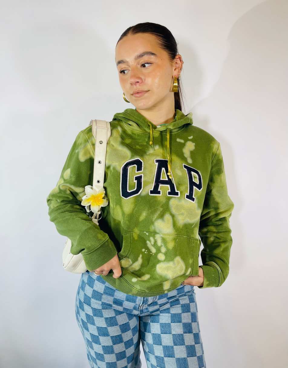 Vintage Size S Gap Tie Dye Embroidered Hoodie in Green