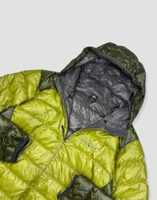 Vintage size S Montbell puffer jacket in green, 3 of 4