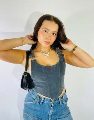 Thumbnail 1 of 4