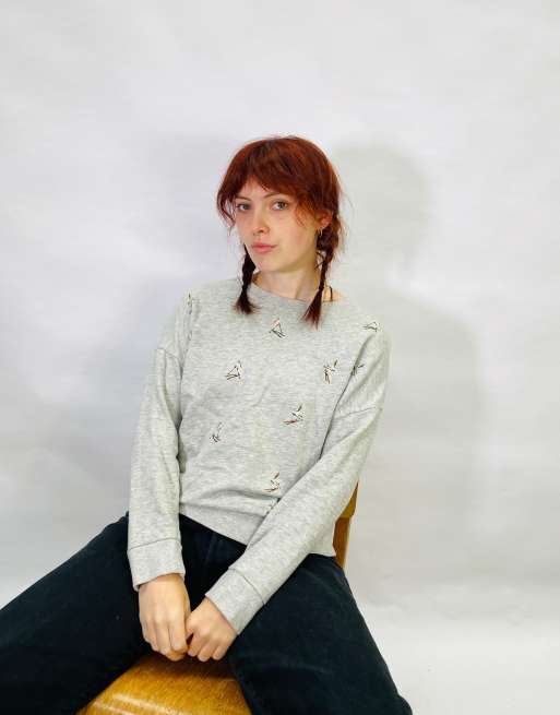 Vintage Size S Ski Embroidered Sweatshirt in Grey