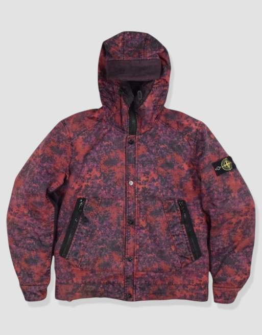 Vintage size S Stone Island Raso Gommato jacket in burgundy