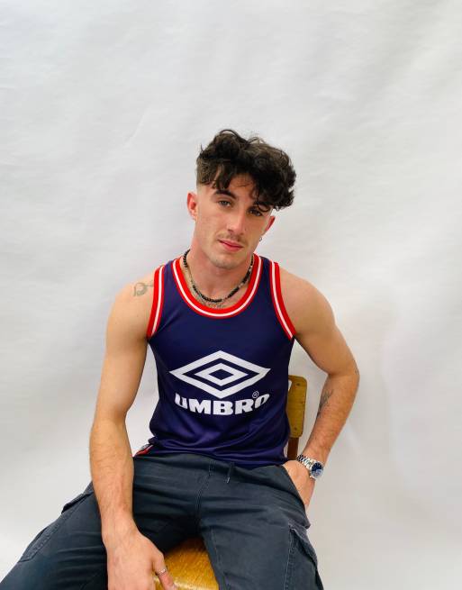 Vintage size S Umbro Vest Top in Purple, 2 of 4