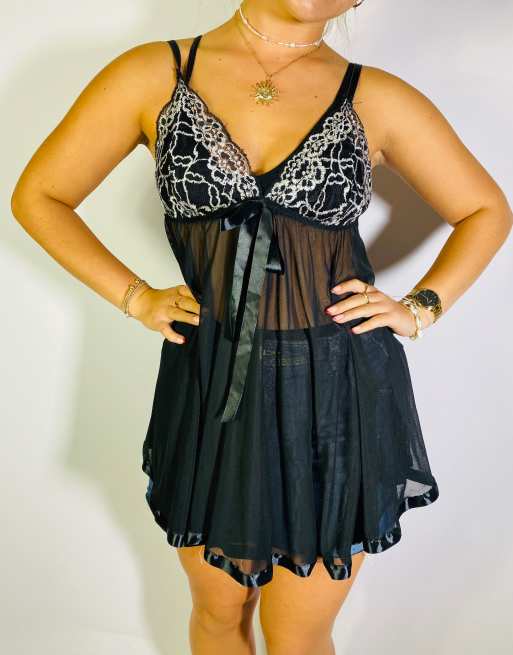 Vintage Size S Y2K Black Lace Cami Top In Black