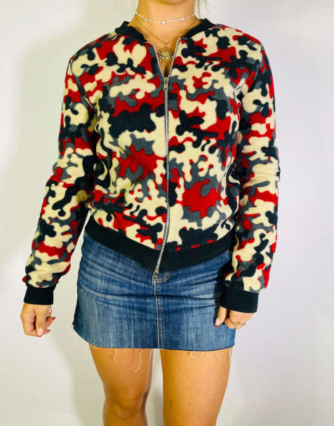 Vintage Size S Y2K Camo Fleece Jacket in Multi - view 1
