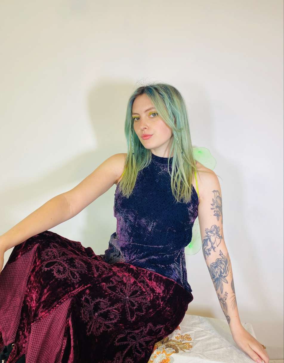 Vintage Size S Y2K fairycore velvet halter top in purple 0