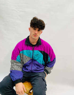 Thumbnail 2 of 4