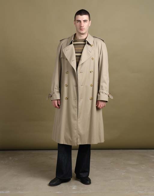Vintage size XL Burberry's double breasted trench coat in beige, 1 of 6