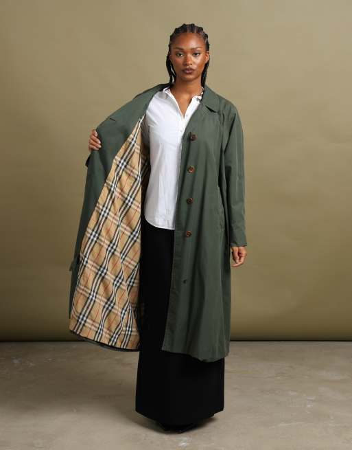 Vintage size XL Burberrys single breasted trench coat in dark green, 3 of 7