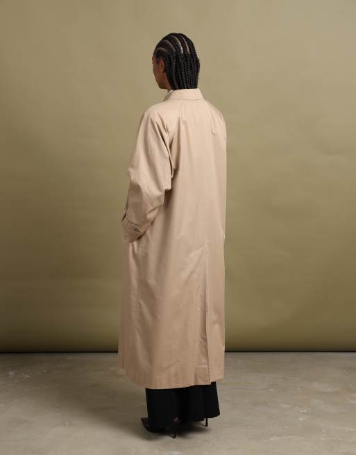 Vintage size XL Burberrys trench coat in beige, 6 of 7