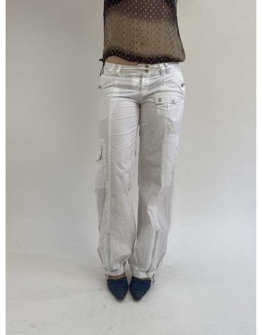 Vintage small straight leg trousers in white, 1 of 4