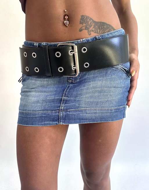 Vintage statement belt in black