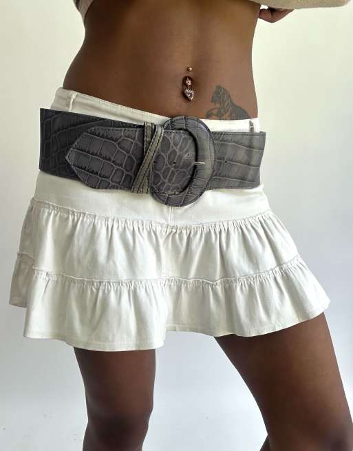 Vintage statement belt in grey