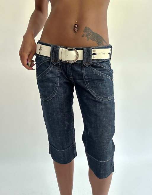 Vintage statement belt in white