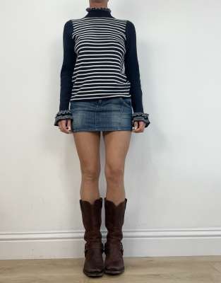 Thumbnail 4 of 4
