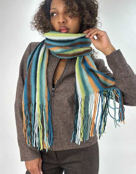 Vintage striped knit scarf in green - view 1