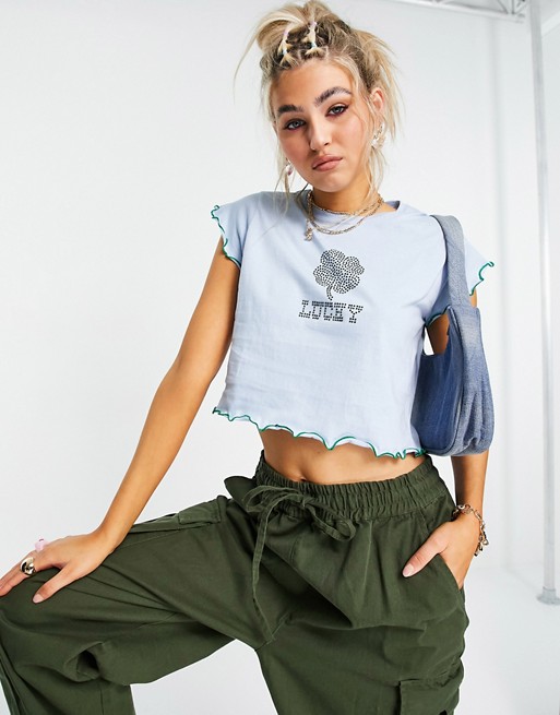 Vintage Supply cropped t-shirt with lettuce hem & diamante lucky graphic