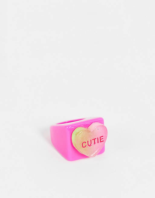 Vintage Supply cutie ring in pink resin