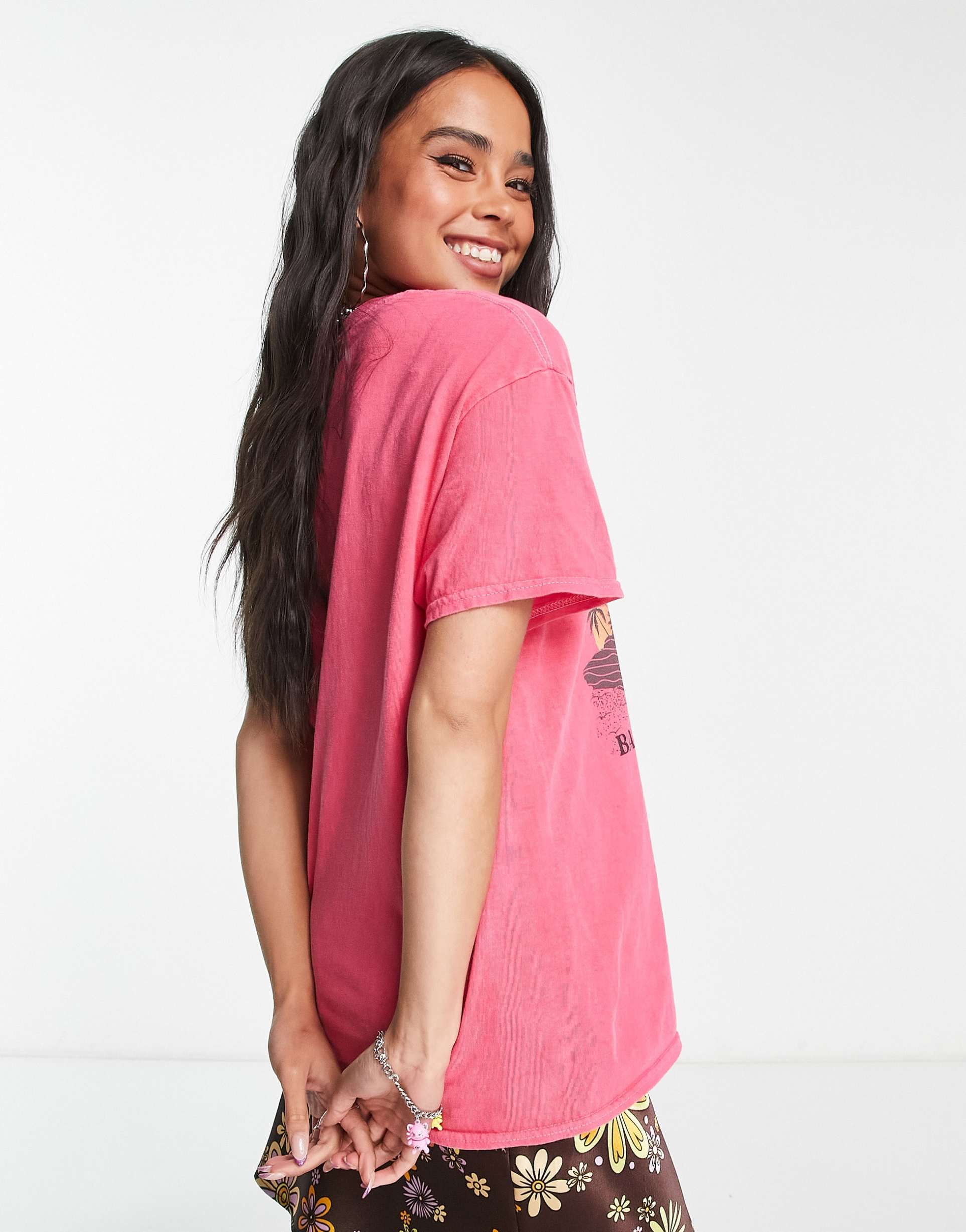 Vintage Supply oversized bahamas print t-shirt in washed pink view 3