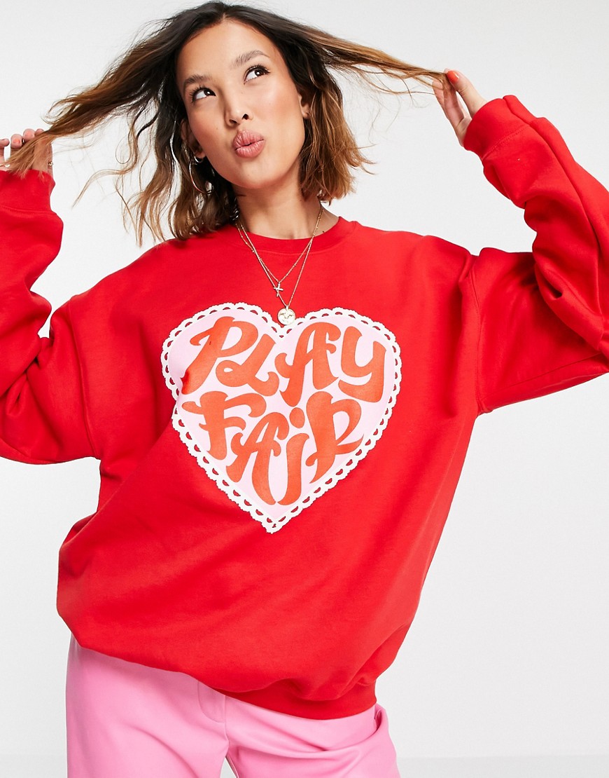 Vintage Supply oversized sweatshirt with play fair heart graphic-Red
