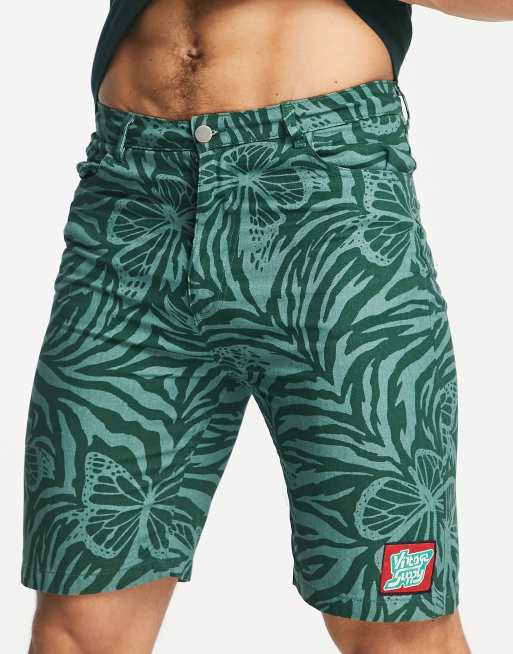 Vintage Supply - Pantaloncini verdi sovratinti con stampa di farfalle, 3 di 4