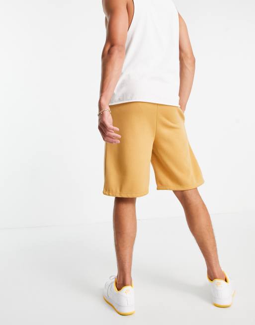 Vintage Supply Shorts in Gold mit Breakfast Supply Print exklusiv bei ASOS Kombiteil ASOS