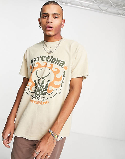  Vintage Supply t-shirt in beige with Barcelona back print 