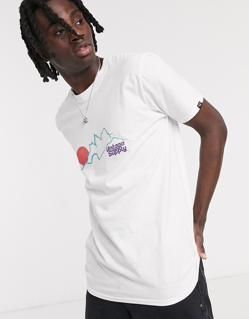 Vintage Supply t-shirt with outline in white