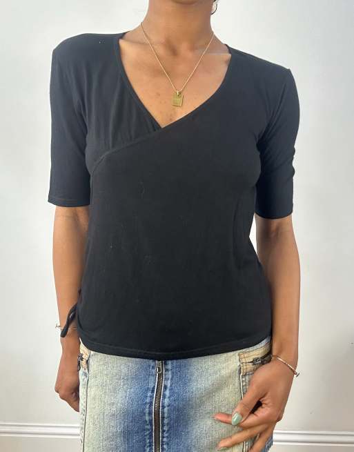 Vintage tie side t-shirt in black