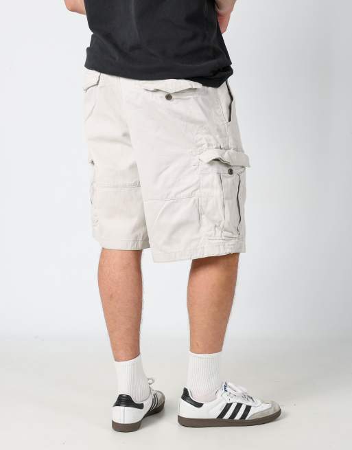 Vintage Timberland 36x23 canvas cargo shorts in beige