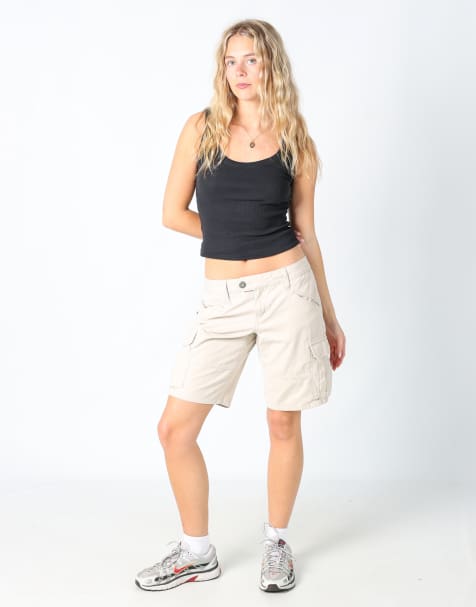 Vintage Tommy Hilfiger 32x17 canvas cargo shorts in beige - view 1