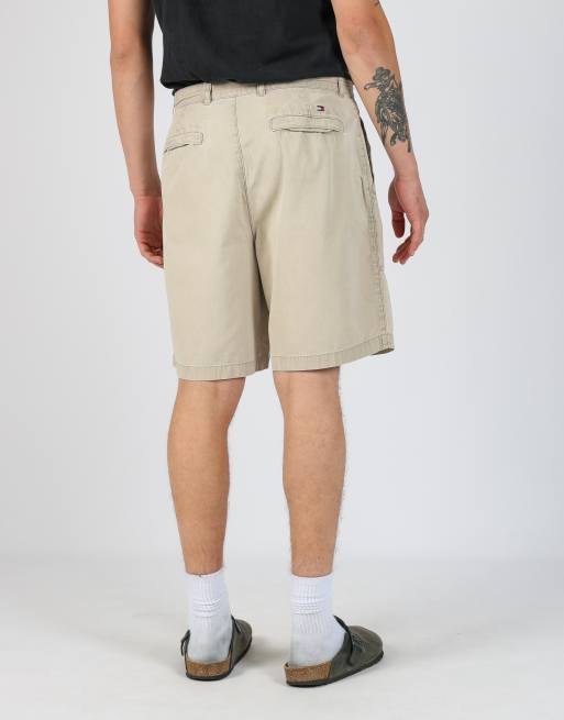 Vintage Tommy Hilfiger 34x19 canvas cargo shorts in beige, 4 of 4