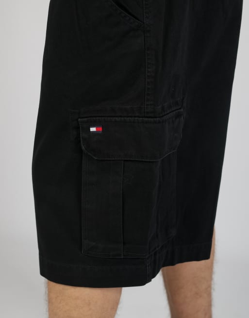 Vintage Tommy Hilfiger 38x23 canvas cargo shorts in black, 4 of 4