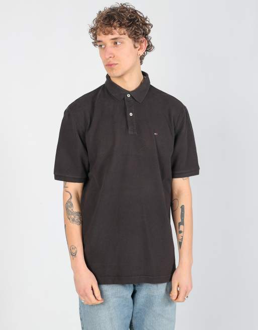 Vintage Tommy Hilfiger l polo shirt in black