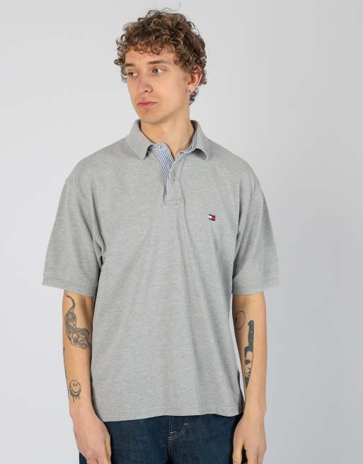 Vintage Tommy Hilfiger l t-shirt in grey