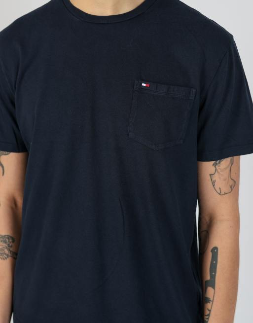 Vintage Tommy Hilfiger l t-shirt in navy blue, 4 of 4